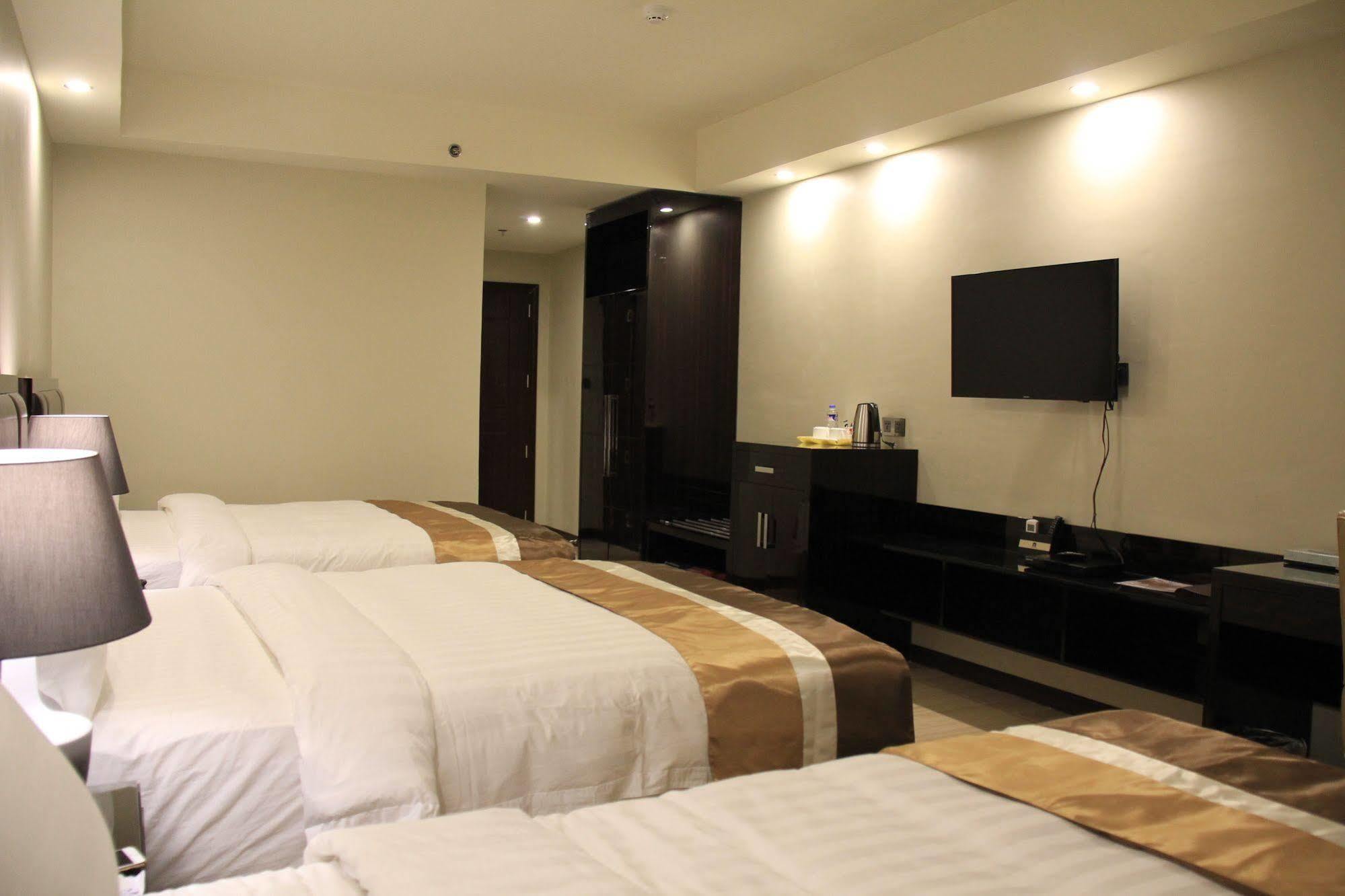 Savannah Resort Hotel Анхелес Екстериор снимка