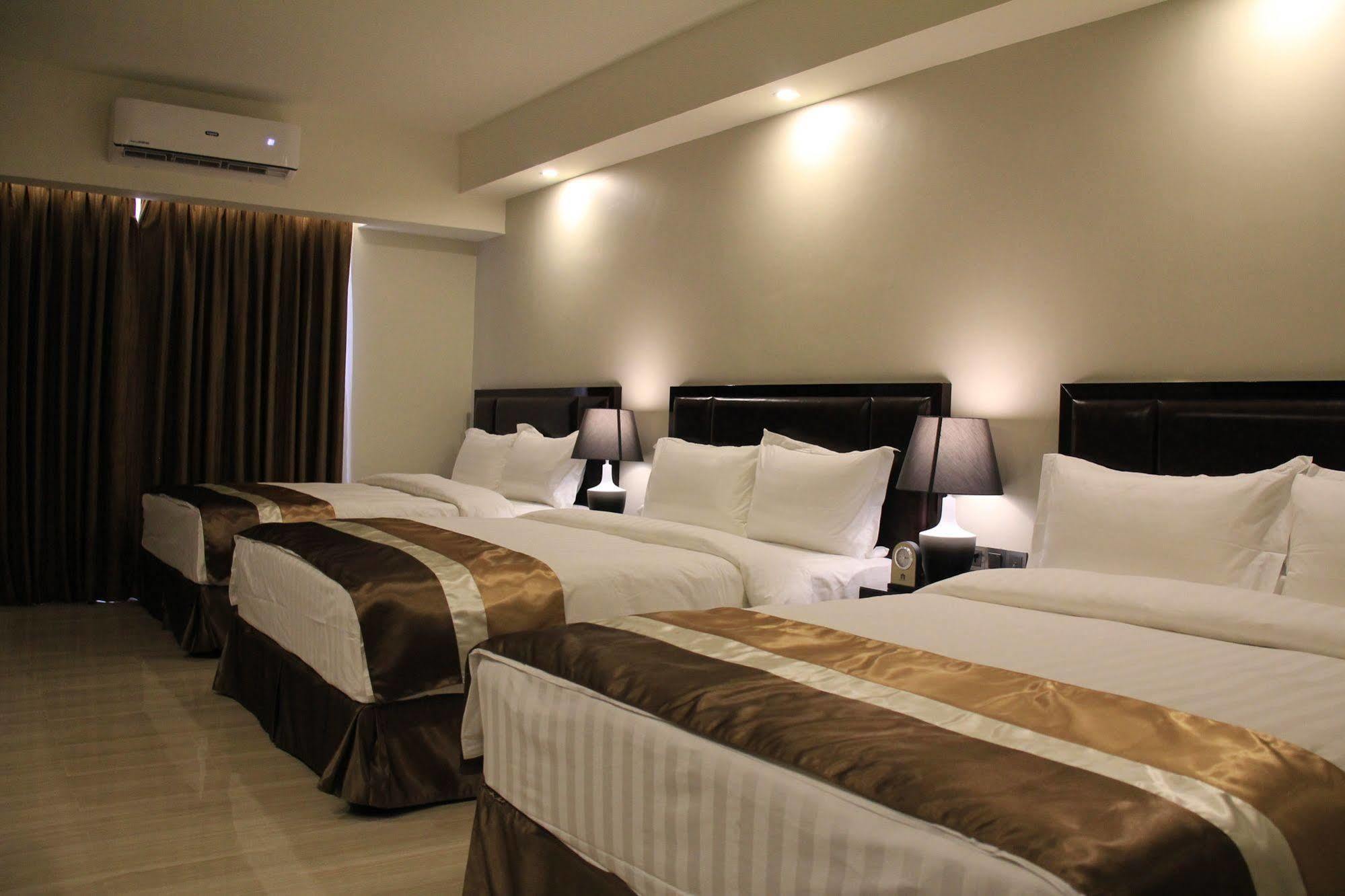 Savannah Resort Hotel Анхелес Екстериор снимка